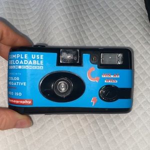 Reloadable 35mm film camera